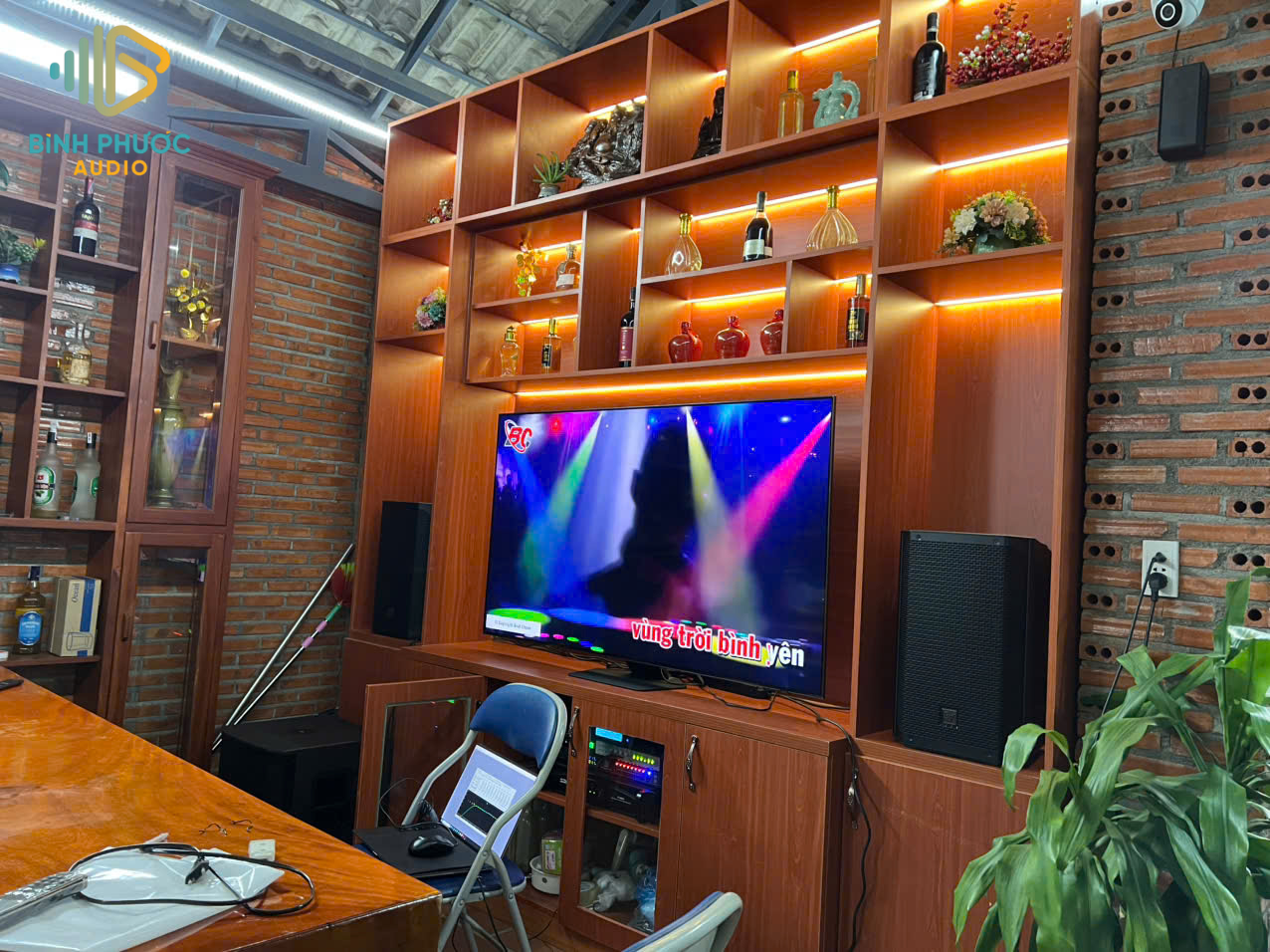 5 Dấu Hiệu Đã Đến Lúc Bạn Nên Nâng Cấp Dàn Karaoke Gia Đình